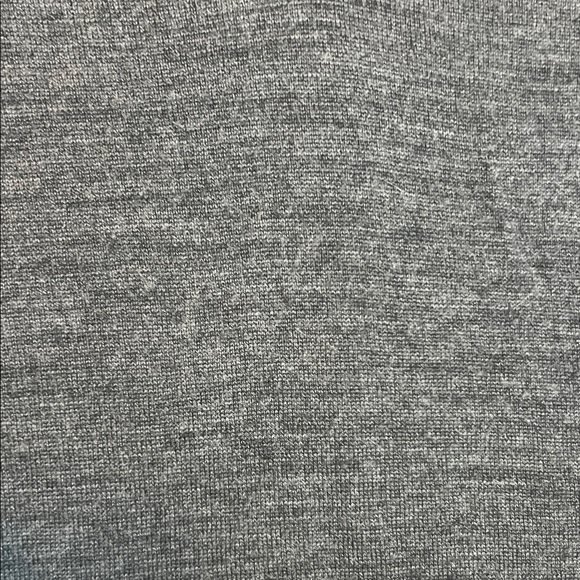 GAP 100% Wool Women’s Grey V-Neck Sweater sz L - Picture 5 of 11